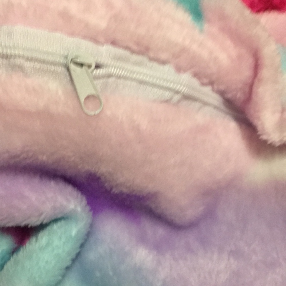 One piece Unicorn 🦄 pajamas or costume. Pockets and zip rear near tail - Picture 5 of 6